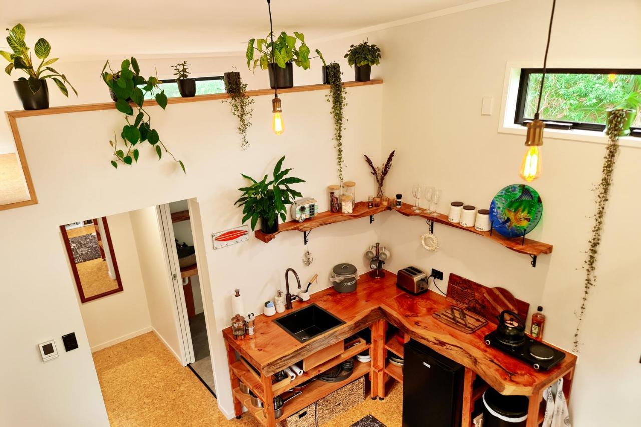 Adventurer'S Chest - Pohutukawa Hotel Hotwater Beach Exterior foto